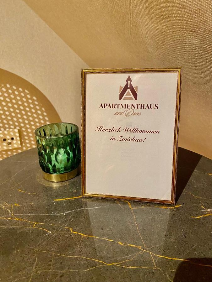 Apartmenthaus Am Dom Maisonette Mit Parkplatz Zwickau Esterno foto