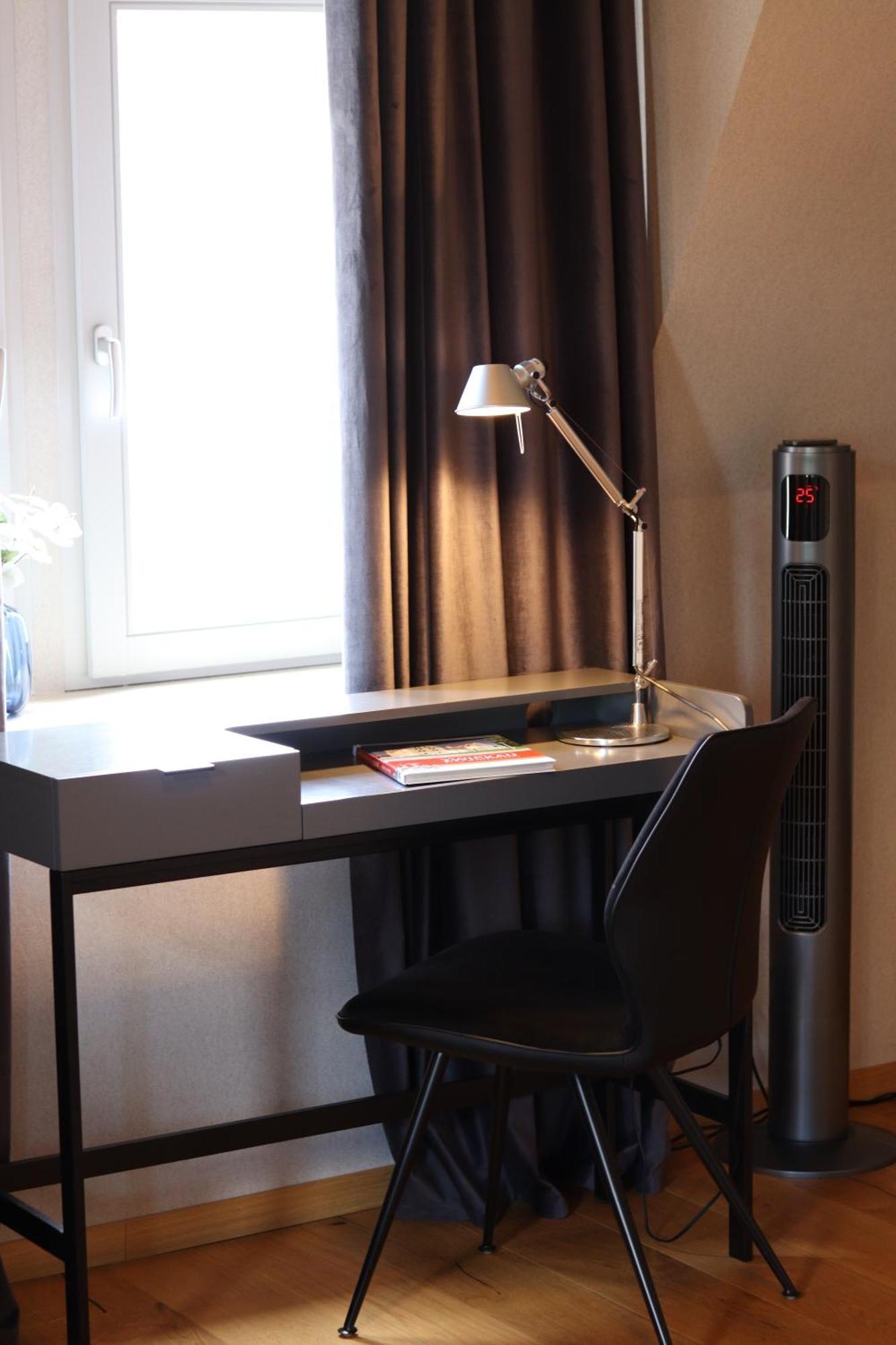 Apartmenthaus Am Dom Maisonette Mit Parkplatz Zwickau Esterno foto